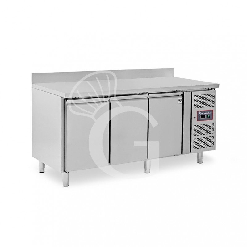 Tavolo Refrigerato 3 porte alzatina Prof. 600 mm -2°C/+8°C classe energetica C
