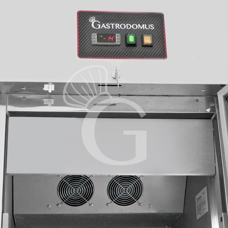 Armadio Refrigerato Ventilato doppia temperatura 2 porte- dettaglio chiavi, scheda comandi e ventole interne