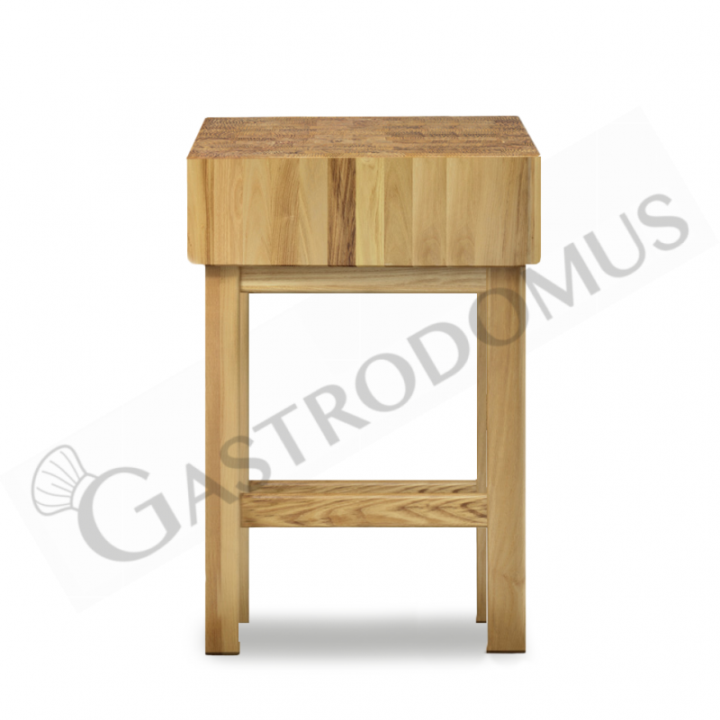 Ceppo in legno spessore 170 mm + sgabello L 700 mm x P 400 mm x H 900 mm Ceppo in legno spessore 170 mm + sgabello L 700 mm x P 400 mm x H 900 mm