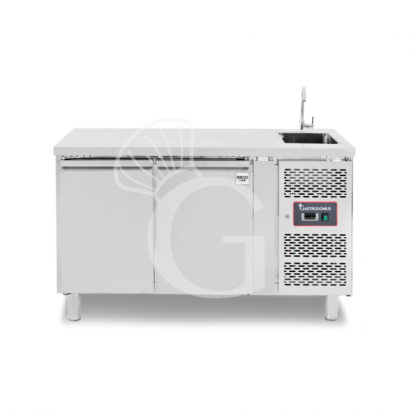 Tavolo Lavello Armadiato Refrigerato 2 porte Prof. 700 mm +2°C/+8°C classe energetica B - con foro rubinetto Ø 25 mm