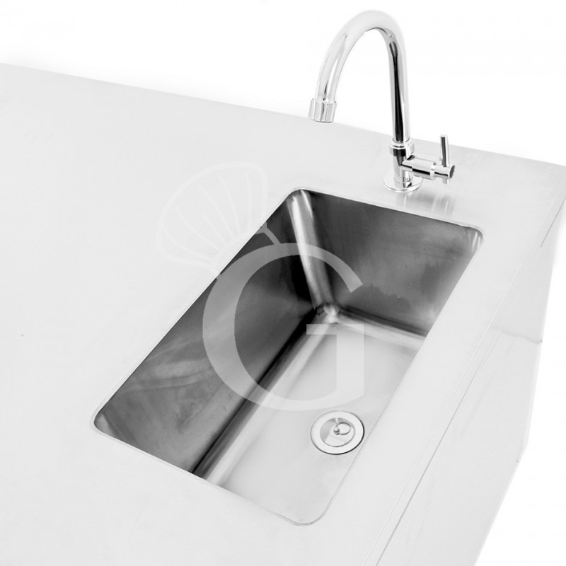 Tavolo Lavello Armadiato Refrigerato 3 porte Prof. 700 mm +2°C/+8°C - con foro rubinetto Ø 25 mm