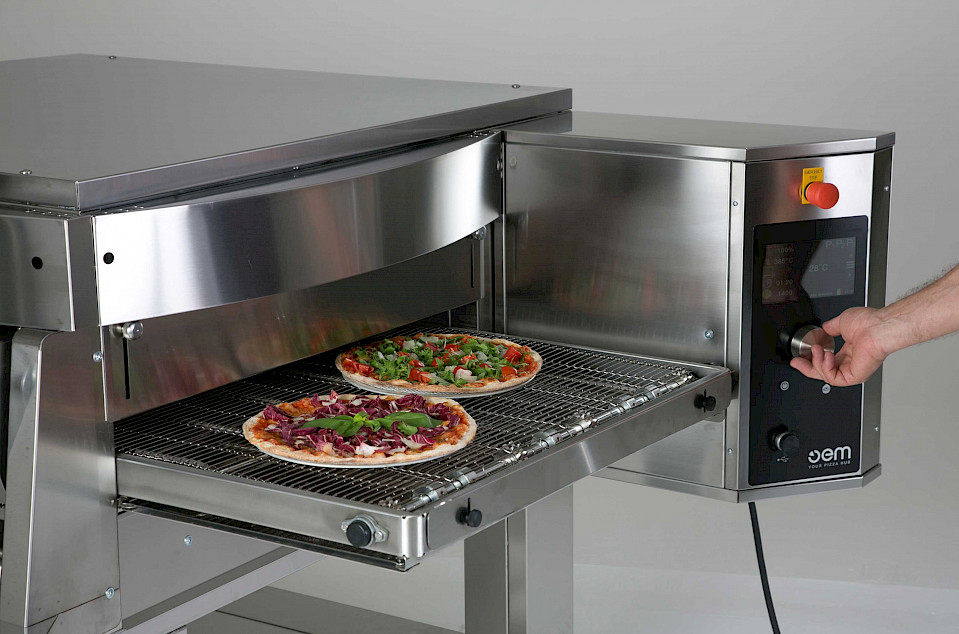 DETTAGLI, CARATTERISTICHE E MANUTENZIONE DEI FORNI A TUNNEL PROFESSIONALI PER PIZZA