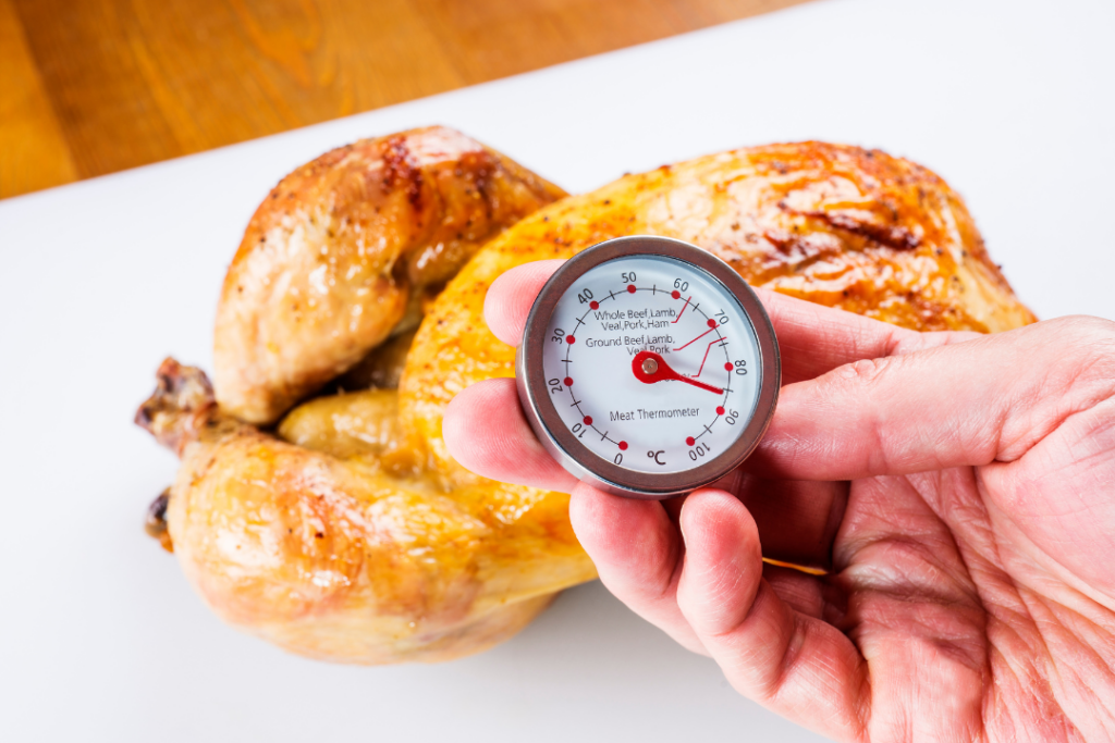 TERMOMETRO CUCINA PROFESSIONALE: COS’È, A COSA SERVE E COME USARLO NELLA TUA ATTIVITÀ DI RISTORAZIONE