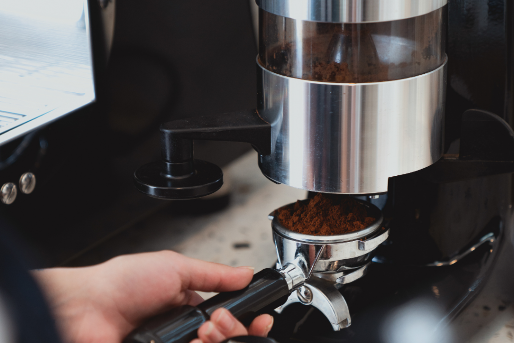 MACINACAFFÈ PROFESSIONALE: GUIDA COMPLETA ALLA SCELTA PER BAR, RISTORANTI E TORREFAZIONI